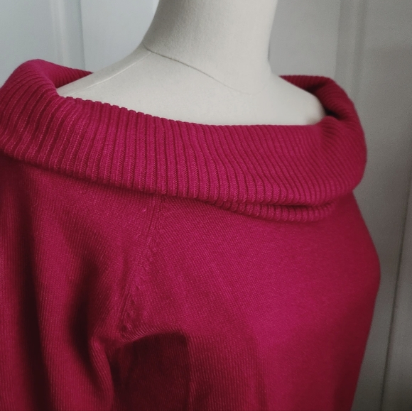 NWT -  NY&CO  sweater dress (S) , Fuchsia,  cowl neck to bare shoulder style - Picture 7 of 9